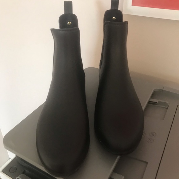 Womens Boots size 8 - Picture 2 of 2